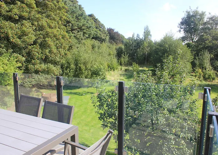 Riverbank Cottage